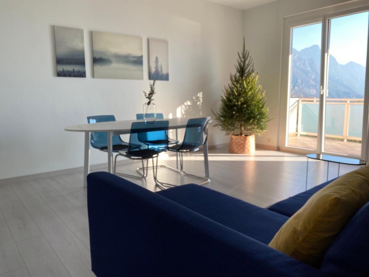 Happy Guest Apartments - Blue Apartment Riva di Solto Exterior photo