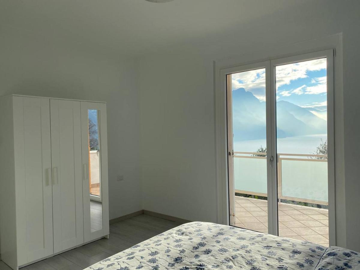 Happy Guest Apartments - Blue Apartment Riva di Solto Exterior photo